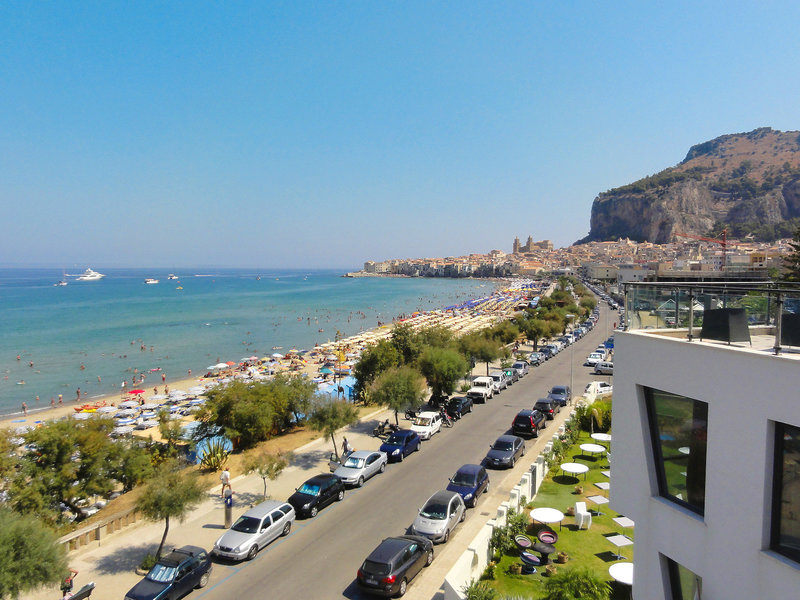 Cefalu Sea Palace 6