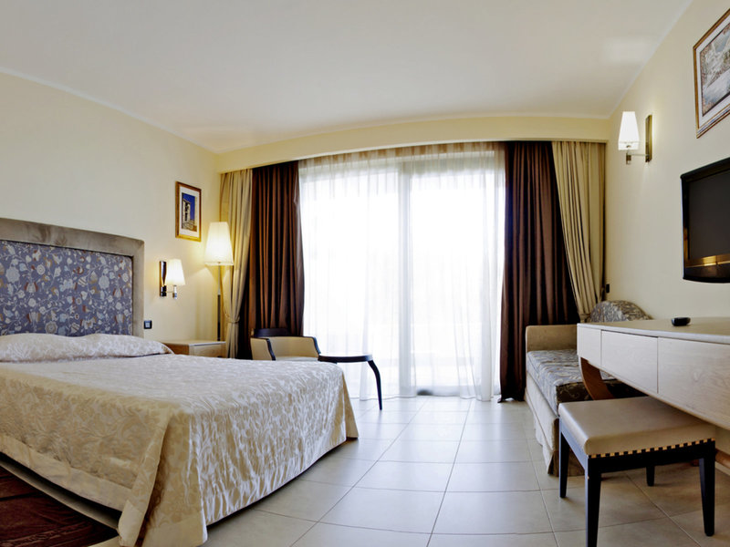 Cefalu Sea Palace 28