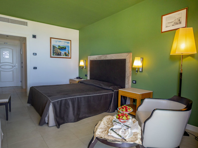 Cefalu Sea Palace 40