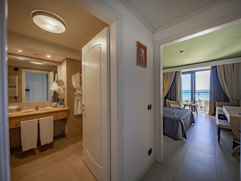 Cefalu Sea Palace 44