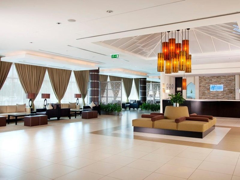 Holiday Inn Express Dubai Internet City 9