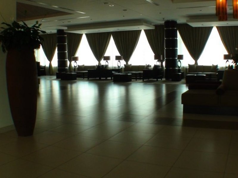Holiday Inn Express Dubai Internet City 11