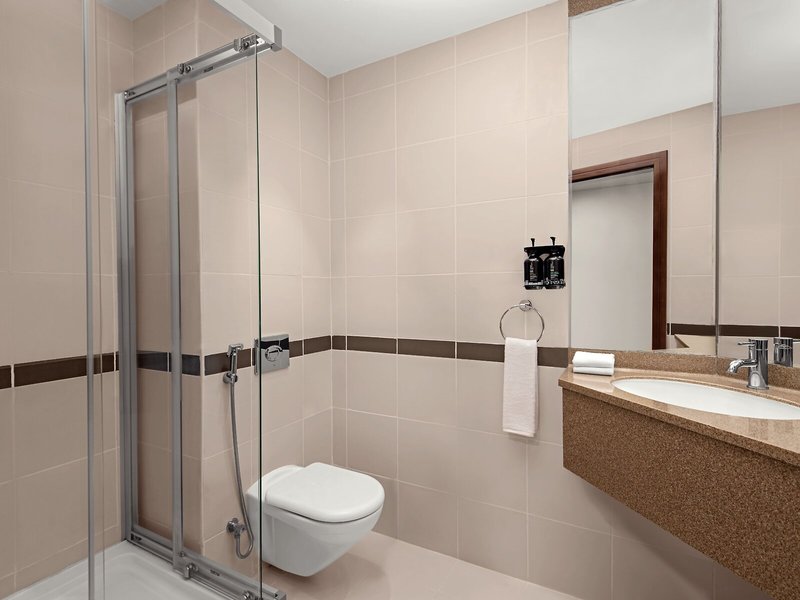 Holiday Inn Express Dubai Internet City 35