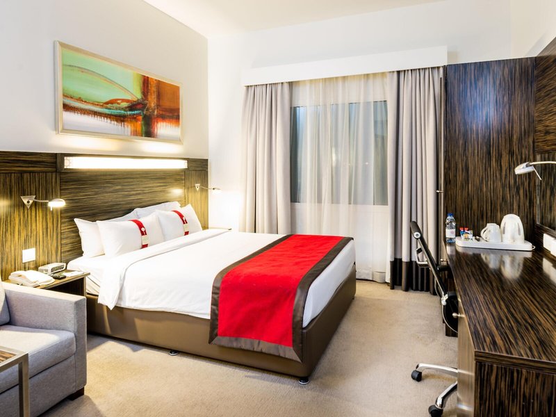 Holiday Inn Express Dubai Internet City 23