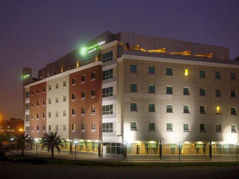 Holiday Inn Express Dubai Internet City 5 - Exterior