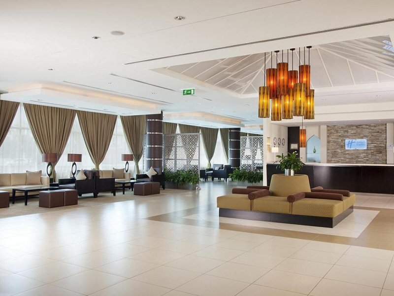 Holiday Inn Express Dubai Internet City 7 - Lounge / Lobby