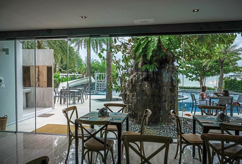 Worita Cove Hotel 12