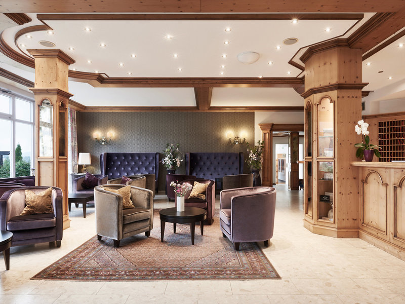 Burghotel am Hohen Bogen 5