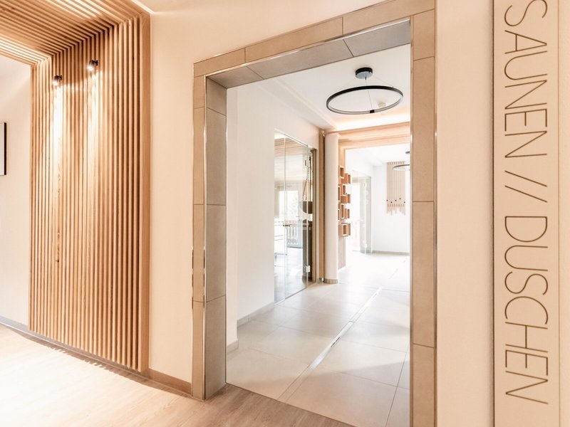 Burghotel am Hohen Bogen 8