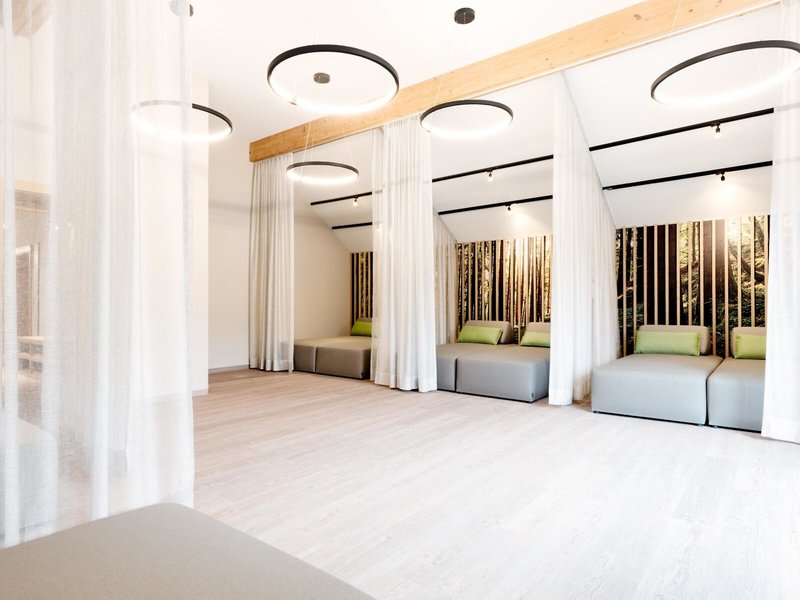 Burghotel am Hohen Bogen 9