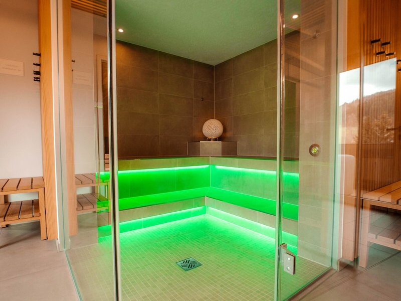 Burghotel am Hohen Bogen 10