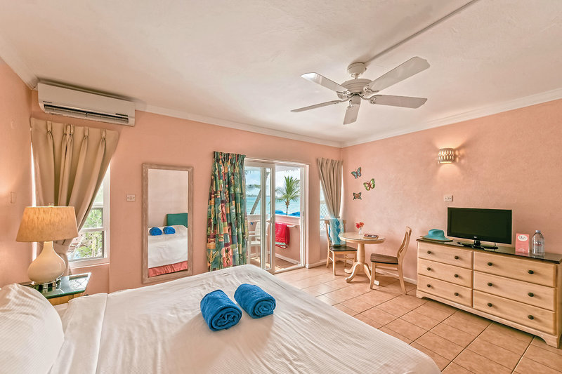 Butterfly Beach Hotel 8