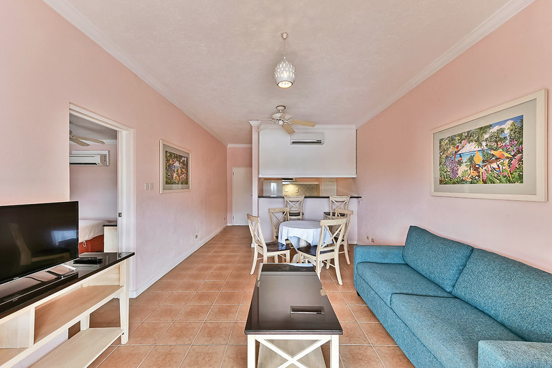 Butterfly Beach Hotel 28