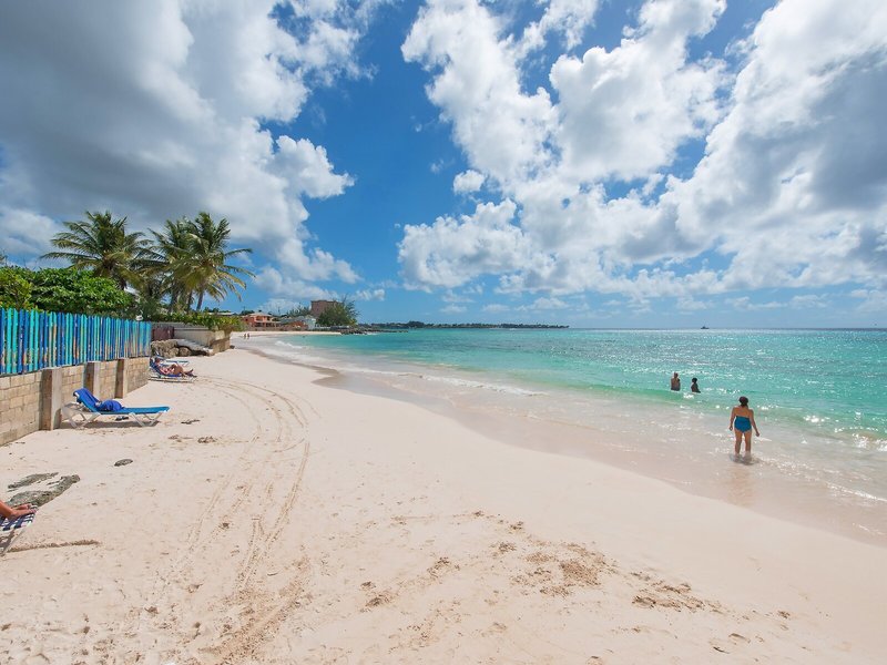 Butterfly Beach Hotel 9