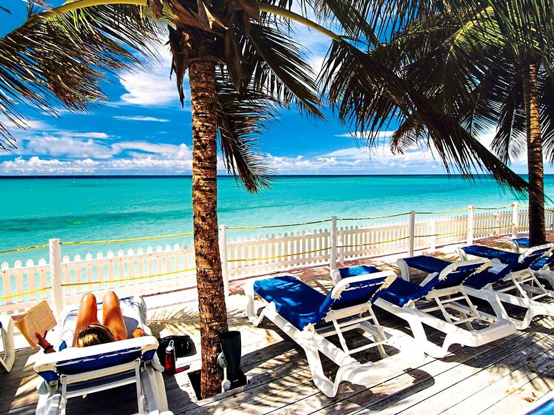 Butterfly Beach Hotel 12