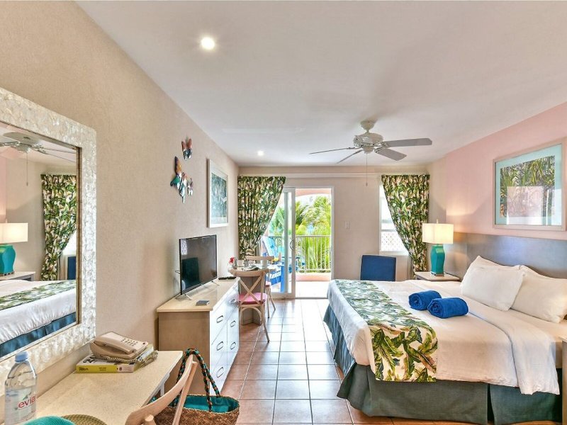 Butterfly Beach Hotel 44