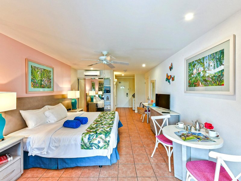 Butterfly Beach Hotel 47