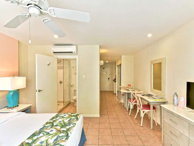 Butterfly Beach Hotel 48