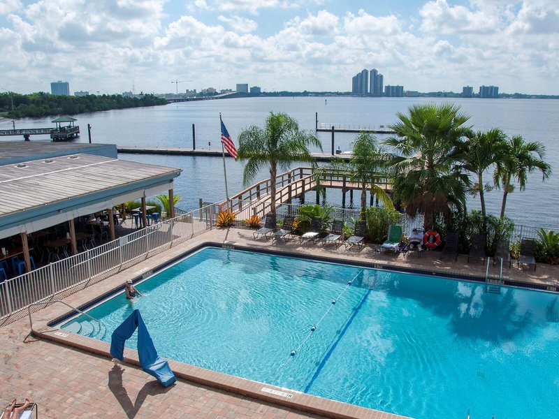 Best Western Fort Myers Waterfront 8