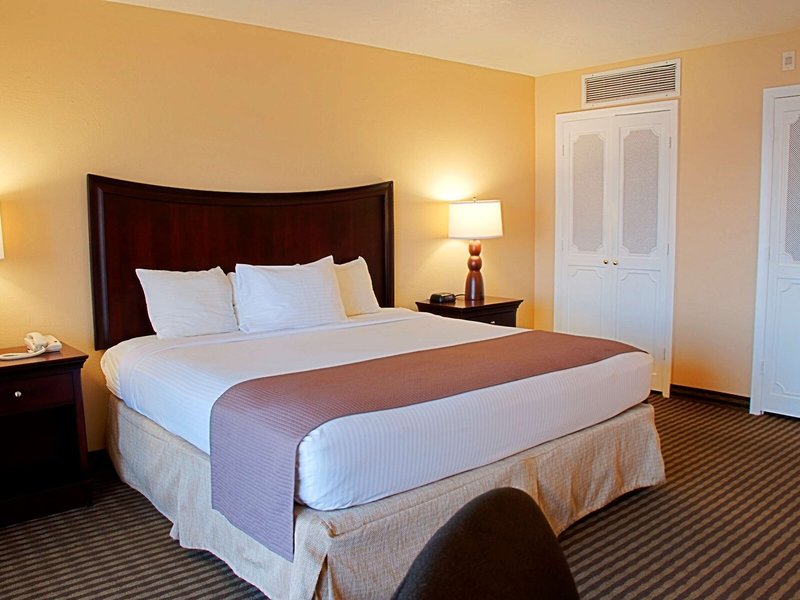 Best Western Fort Myers Waterfront 13