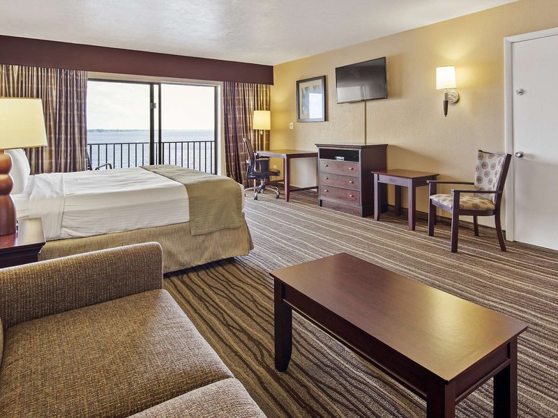 Best Western Fort Myers Waterfront 22