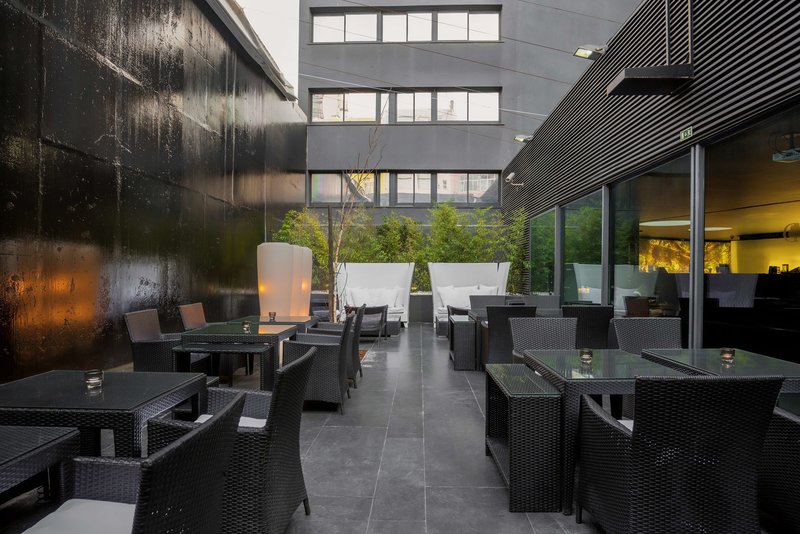 Doubletree by Hilton Lisbon - Fontana Park 10