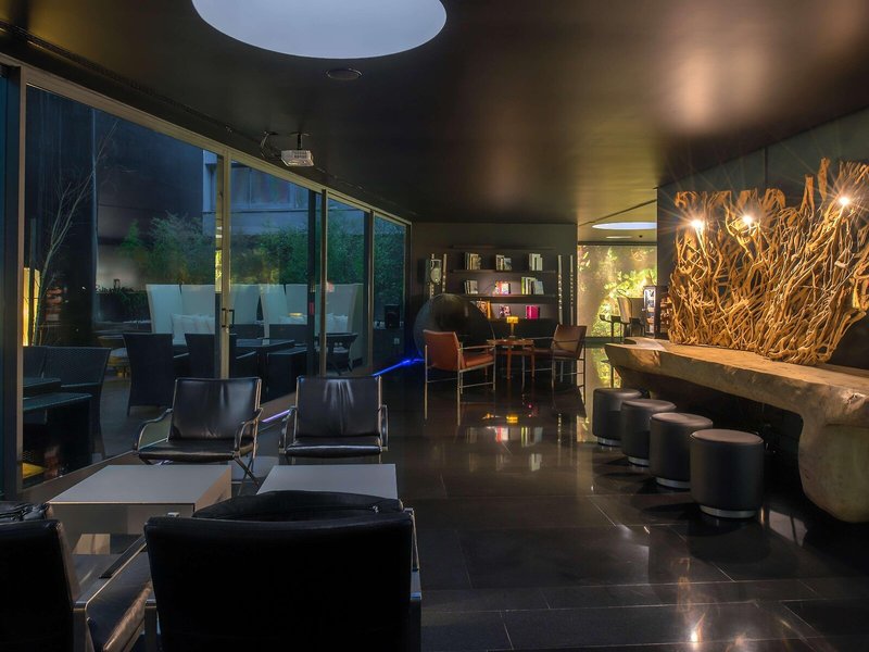 DoubleTree by Hilton Lisbon - Fontana Park 14