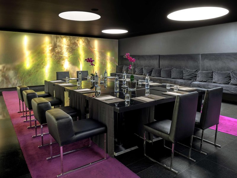 DoubleTree by Hilton Lisbon - Fontana Park 19