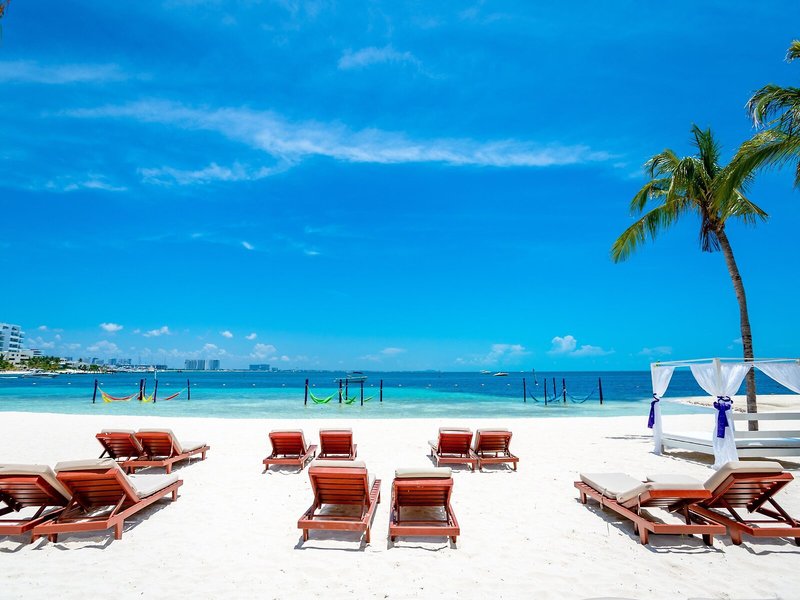 Grand Oasis Palm Resort & Spa 9