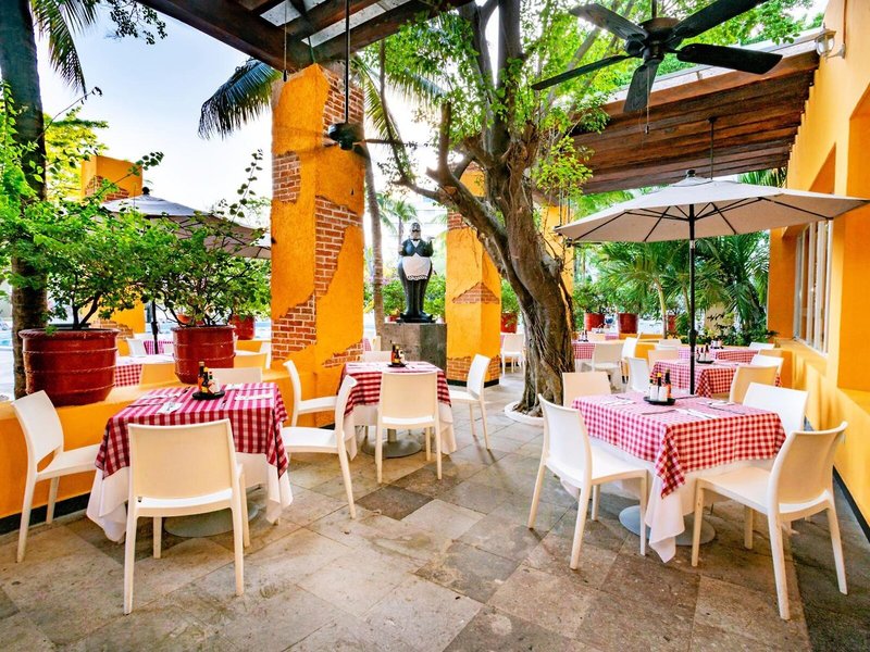 Grand Oasis Palm Resort & Spa 23