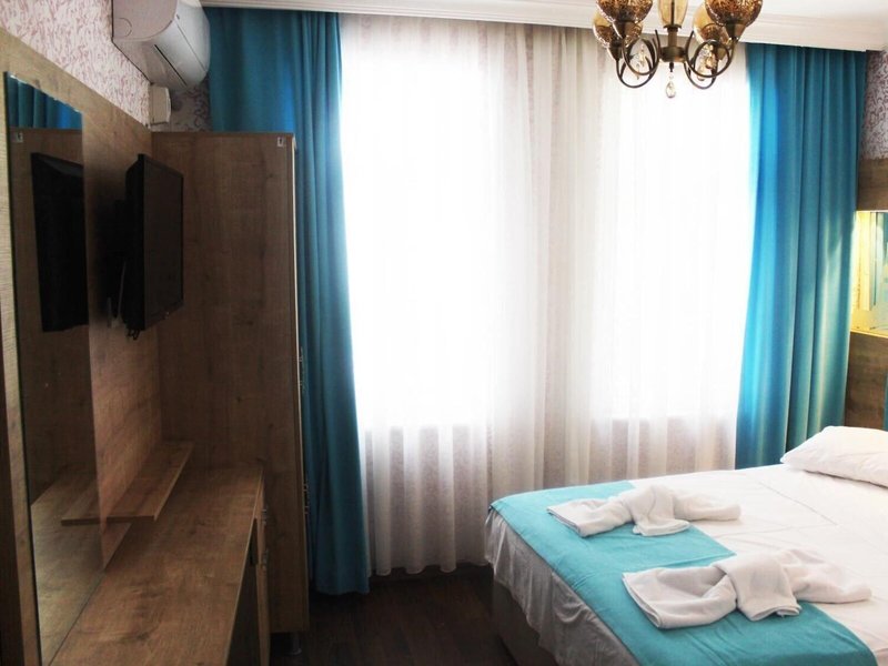 Hotel Megaron 8