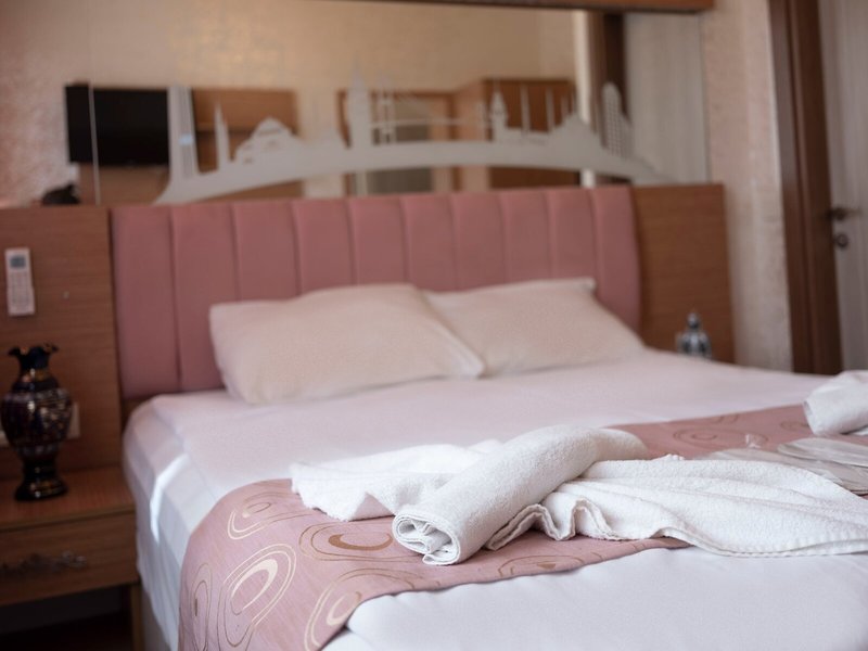 Hotel Megaron 18