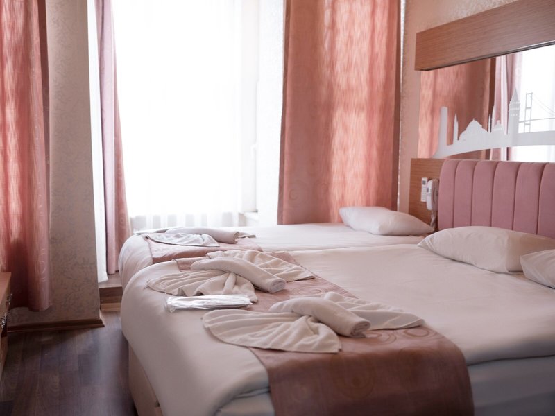 Hotel Megaron 21