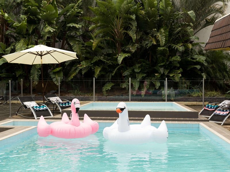 Rydges Camperdown 5
