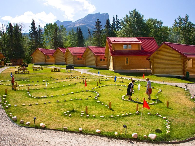 Miette Mountain Cabins 2