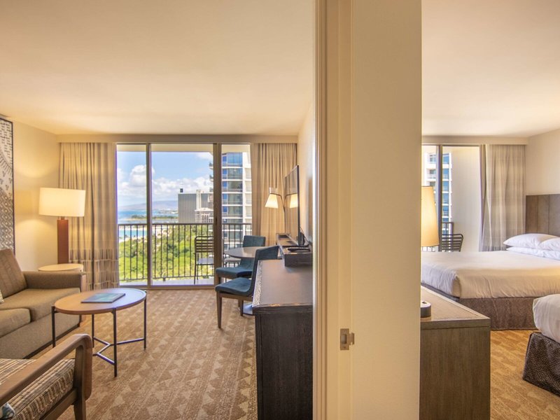 Embassy Suites Waikiki Beach Walk 19