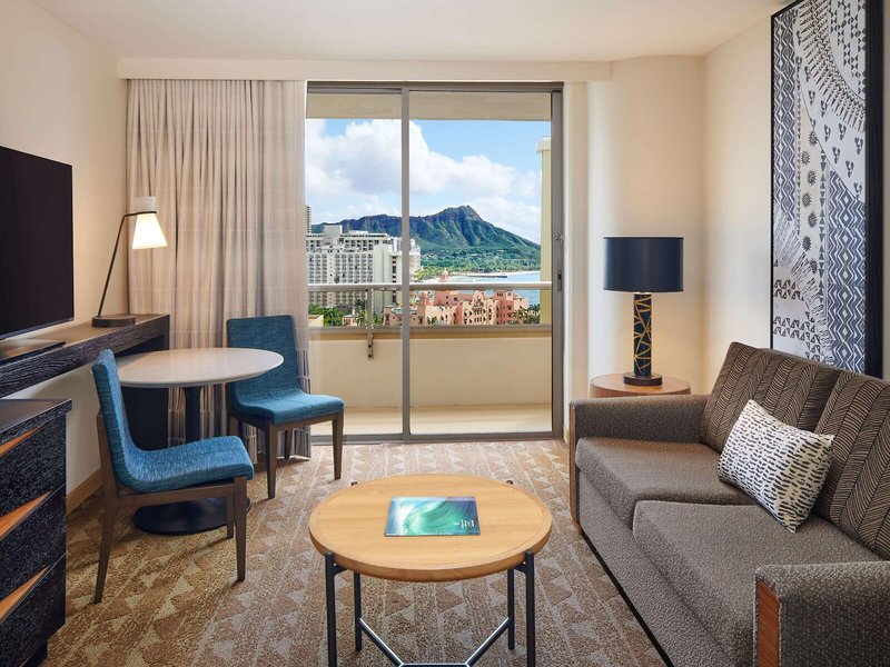 Embassy Suites Waikiki Beach Walk 20