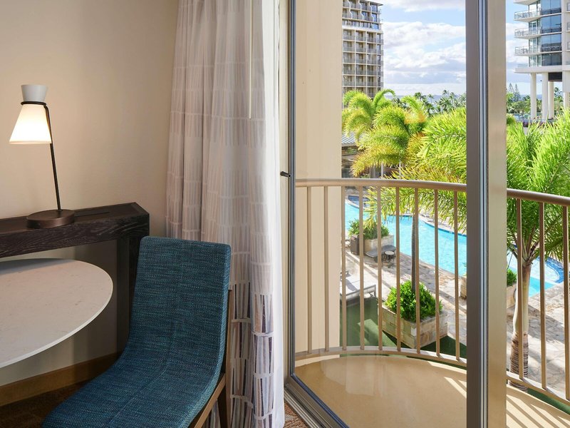 Embassy Suites Waikiki Beach Walk 43