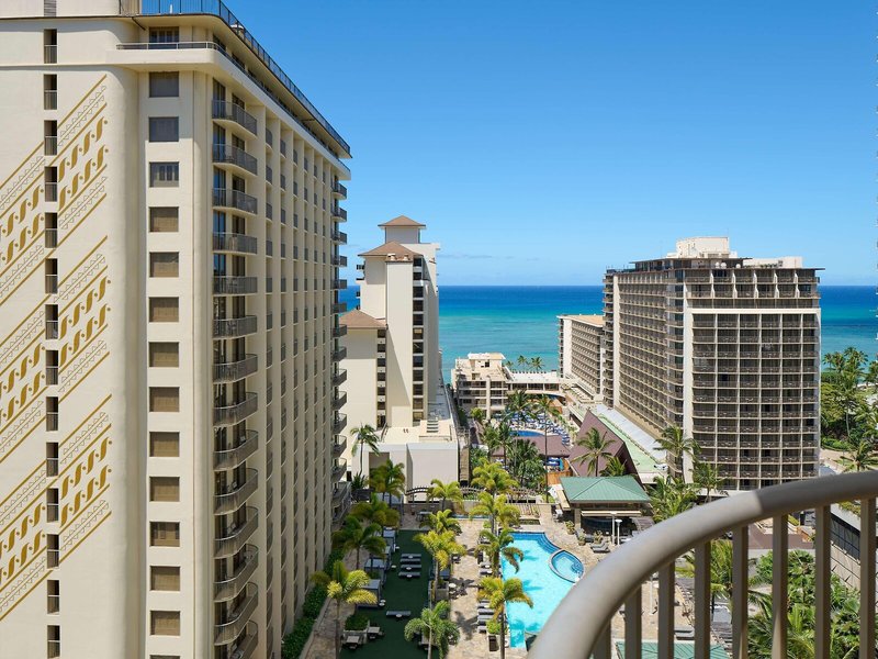Embassy Suites Waikiki Beach Walk 45
