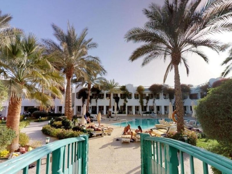 Falcon Hills Hotel 14