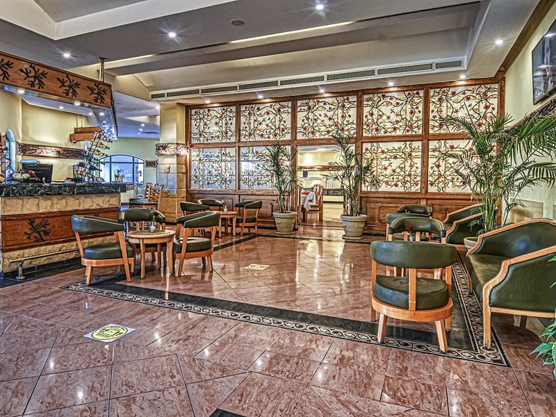 Falcon Hills Hotel 21