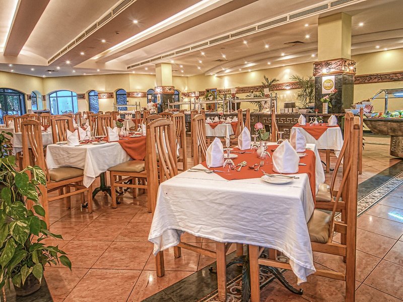 Falcon Hills Hotel 23