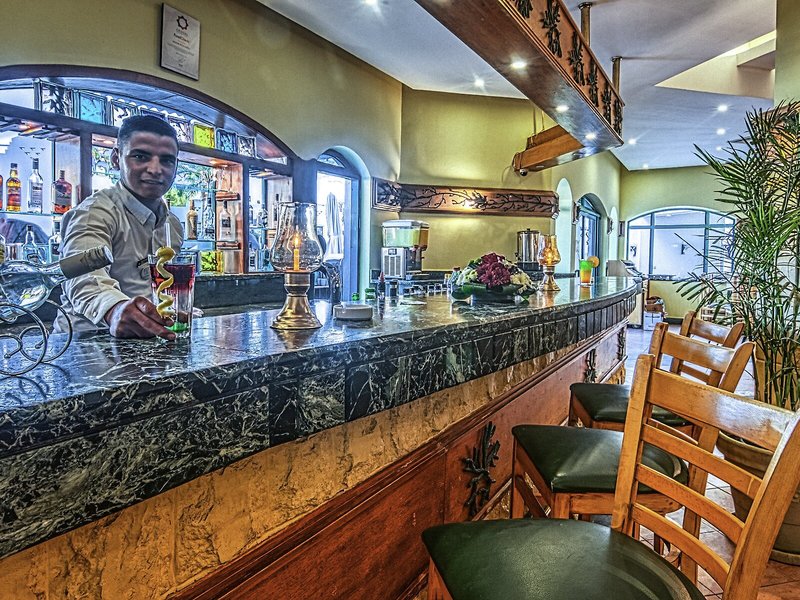 Falcon Hills Hotel 25