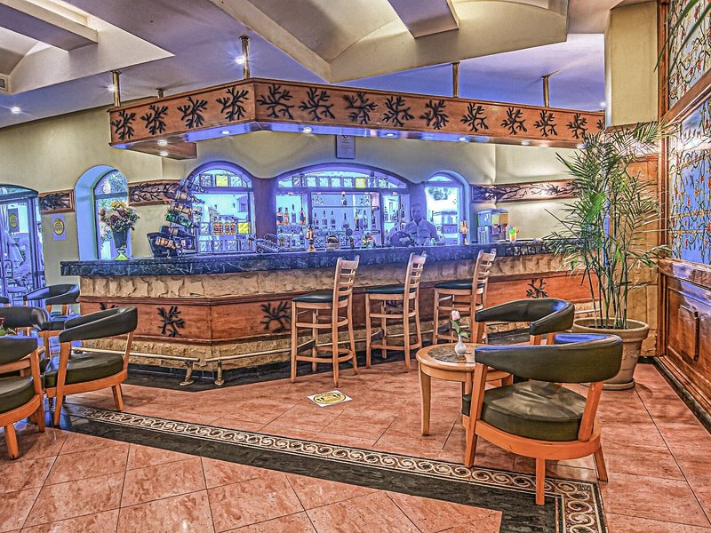 Falcon Hills Hotel 28