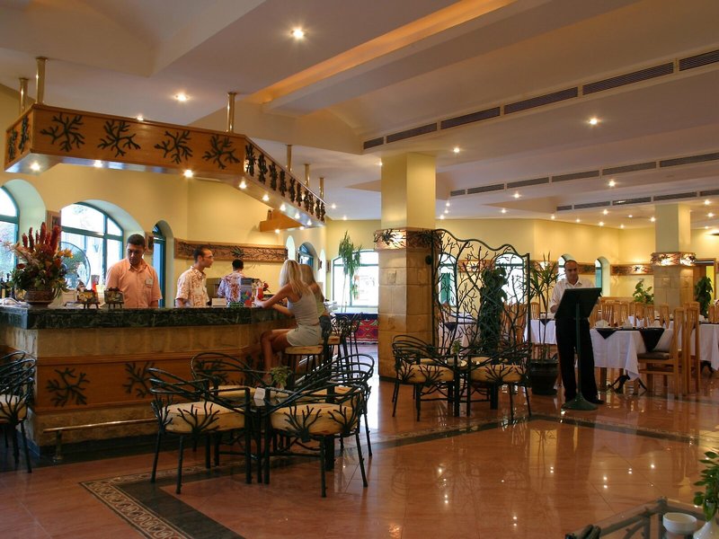 Falcon Hills Hotel 29