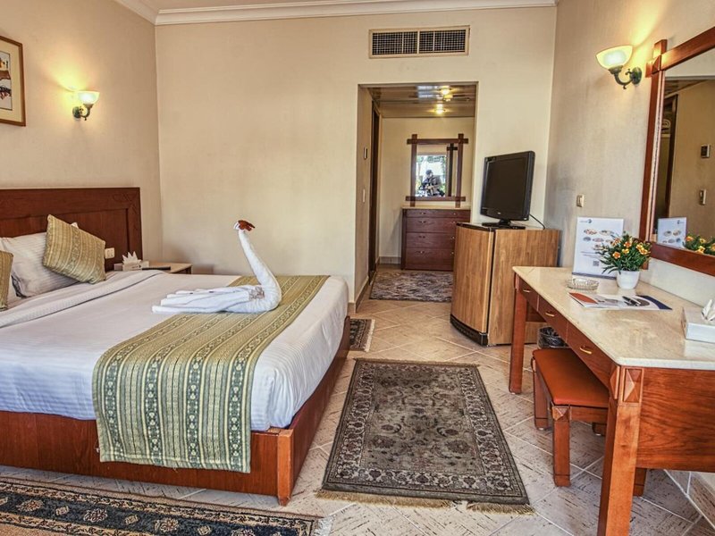 Falcon Hills Hotel 35