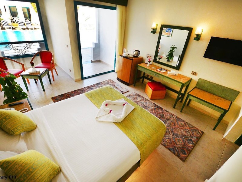 Falcon Hills Hotel 38