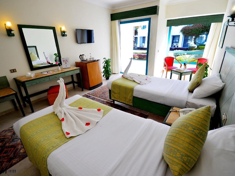 Falcon Hills Hotel 43