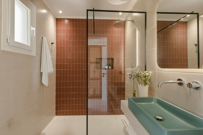 Rodi Studios 19 - Bathroom Example