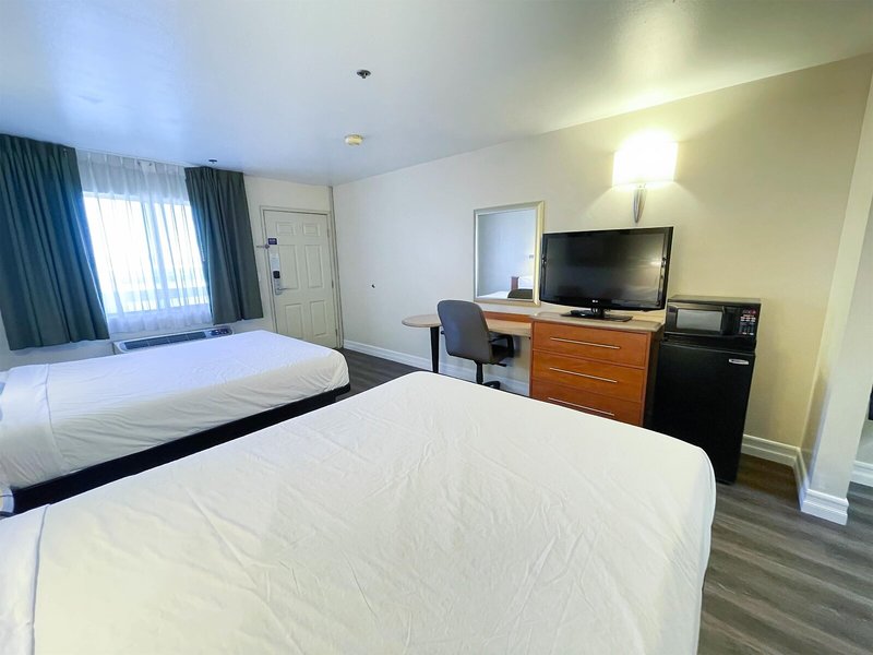 Motel 6 Barstow, CA - I15 And Lenwood Road 18